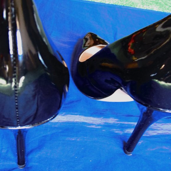 BLACK STILETTO HIGH HEELS-PATENT LEATHER-MINT CONDITION-ENZO ANGIOLINI-size 8-M - Picture 3 of 8